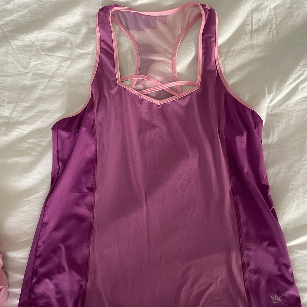 Crowned Athletics Golden Dreamer Flow Tank